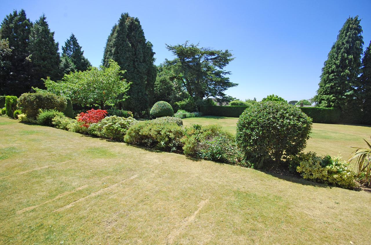 The Mount Country Manor Hotel & Golf Wolverhampton Buitenkant foto